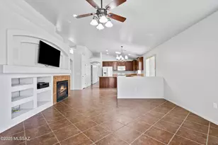 12672 N Golden Jubilee Dr, Marana, AZ 85653 - Photo 11