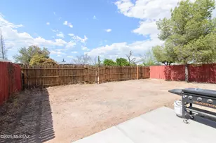 6759 E Hawk Dr, Tucson, AZ 85730 - Photo 13