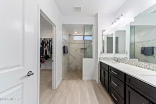 60152 E Blue Palm Dr, Oracle, AZ 85623 - Photo 13