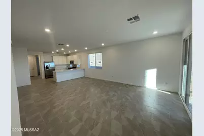 8556 S Placita Reata, Vail, AZ 85641 - Photo 3