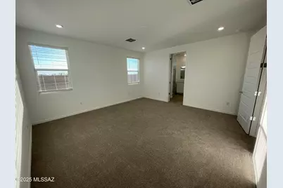 8556 S Placita Reata, Vail, AZ 85641 - Photo 11