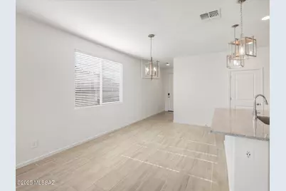9816 N Solstice Avenue, Tucson, AZ 85743 - Photo 3