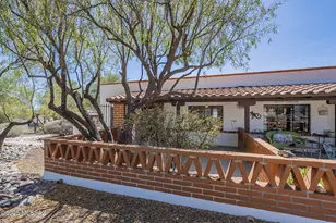 221 S Paseo Tierra, Green Valley, AZ 85614 - Photo 1