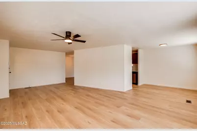 270 W Pinon, Green Valley, AZ 85614 - Photo 11