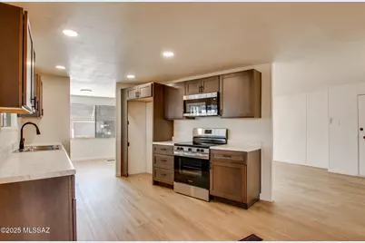 270 W Pinon, Green Valley, AZ 85614 - Photo 1