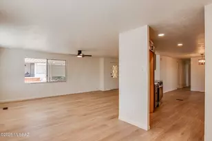 270 W Pinon, Green Valley, AZ 85614 - Photo 5