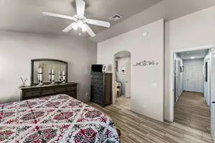 8902 N Soft Winds Dr, Tucson, AZ 85742 - Photo 17