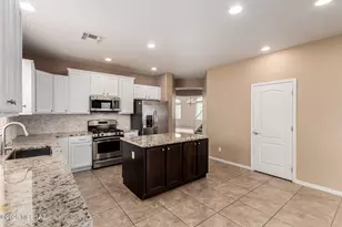 965 W Cork Oak Pl, Tucson, AZ 85755 - Photo 9