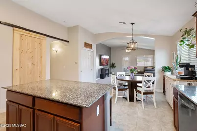 8768 W Saguaro Moon Road, Marana, AZ 85653 - Photo 11