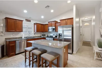 8768 W Saguaro Moon Road, Marana, AZ 85653 - Photo 9