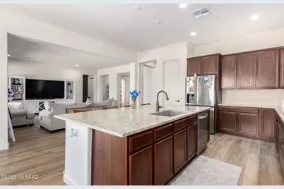 2714 W Plateau Rdg Drive, Oro Valley, AZ 85742 - Photo 17