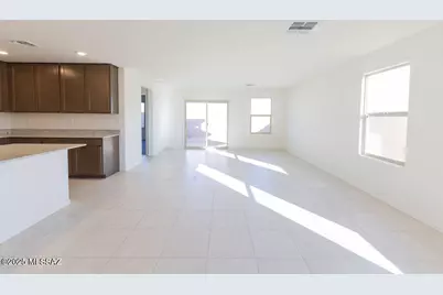 9571 E Wynalda Drive, Tucson, AZ 85747 - Photo 3