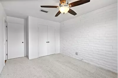 1050 S La Higuera, Green Valley, AZ 85614 - Photo 17