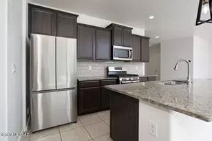 10713 W Hayward Dr, Marana, AZ 85653 - Photo 17