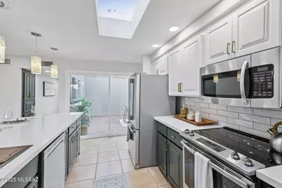 2811 W Maximilian Place, Tucson, AZ 85741 - Photo 5