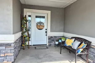 417 N 1st Ave, Thatcher, AZ 85552 - Photo 3