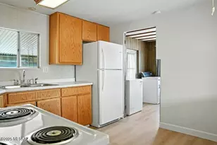 4001 E Blacklidge Dr, Tucson, AZ 85712 - Photo 7