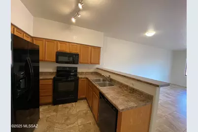 1260 E Weimer Circle #42, Tucson, AZ 85719 - Photo 5