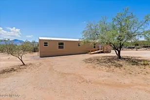3710 E Bronco Ln, Tucson, AZ 85739 - Photo 5