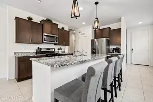 6997 W Hedge Rose Dr, Tucson, AZ 85757 - Photo 5