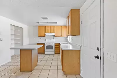 4520 W Lynn Circle, Tucson, AZ 85741 - Photo 11
