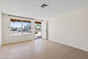 4520 W Lynn Cir, Tucson, AZ 85741 - Photo 5