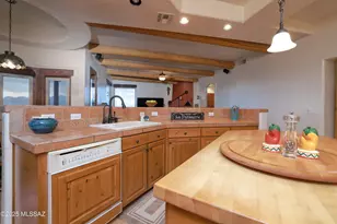 1594 N Desert Trumpet Ct, Tucson, AZ 85745 - Photo 15