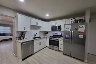 1827 E 13th St, Tucson, AZ 85719 - Photo 3