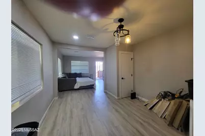 1827 E 13th Street, Tucson, AZ 85719 - Photo 9