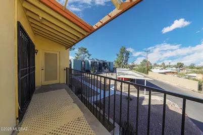 808 S Langley Avenue #UNIT 201, Tucson, AZ 85710 - Photo 27