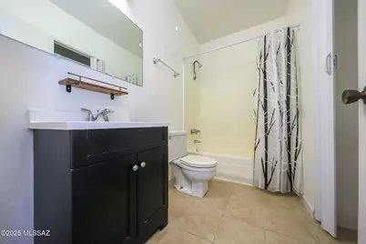 808 S Langley Avenue #UNIT 201, Tucson, AZ 85710 - Photo 23