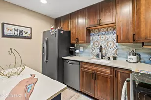 2241 N Colter Dr, Tucson, AZ 85715 - Photo 25