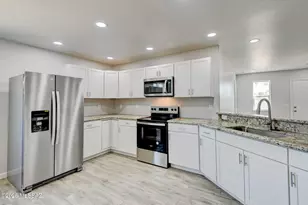 179 S Montgomery Ave, Corona de Tucson, AZ 85641 - Photo 3