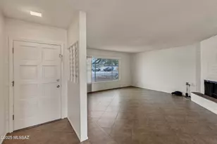 9761 E Cinder Ct, Tucson, AZ 85748 - Photo 3