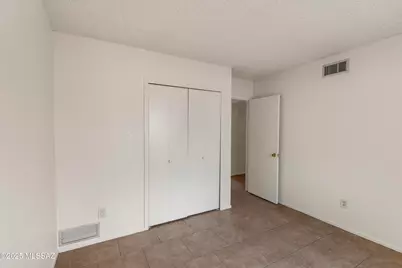 9761 E Cinder Court, Tucson, AZ 85748 - Photo 9