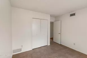 9761 E Cinder Ct, Tucson, AZ 85748 - Photo 9