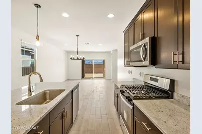 9865 N Solstice Avenue, Tucson, AZ 85743 - Photo 5