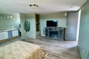10655 W Anthony Dr, Tucson, AZ 85743 - Photo 9