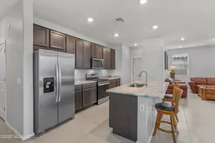 7788 S Golden Bell Dr, Tucson, AZ 85747 - Photo 9