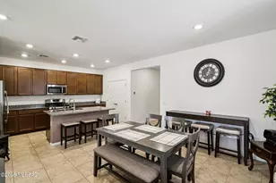 7803 S Sugarbend Dr, Tucson, AZ 85757 - Photo 3