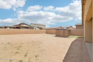 7803 S Sugarbend Dr, Tucson, AZ 85757 - Photo 19