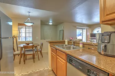 101 S Players Club Drive #28103, Tucson, AZ 85745 - Photo 15