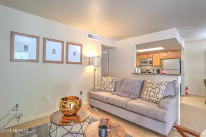 101 S Players Club Drive #28103, Tucson, AZ 85745 - Photo 17