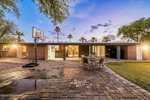 2201 E La Madera Dr, Tucson, AZ 85719 - Photo 23