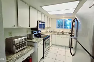 3478 N Richland Dr, Tucson, AZ 85719 - Photo 9