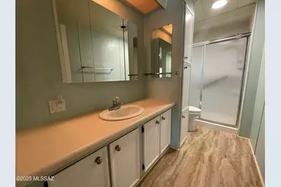 240 W Cumaro Drive, Green Valley, AZ 85614 - Photo 23