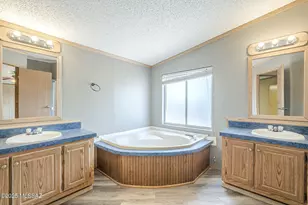 17045 W El Tiro Rd, Marana, AZ 85653 - Photo 35