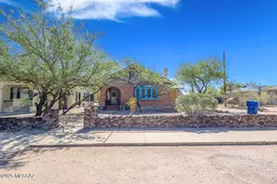 724 N 2nd Ave, Tucson, AZ 85705 - Photo 1