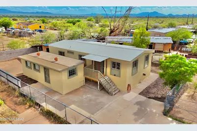 6911 W Tumbling T, Tucson, AZ 85757 - Photo 1