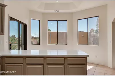 656 W Rio Moctezuma, Green Valley, AZ 85614 - Photo 7